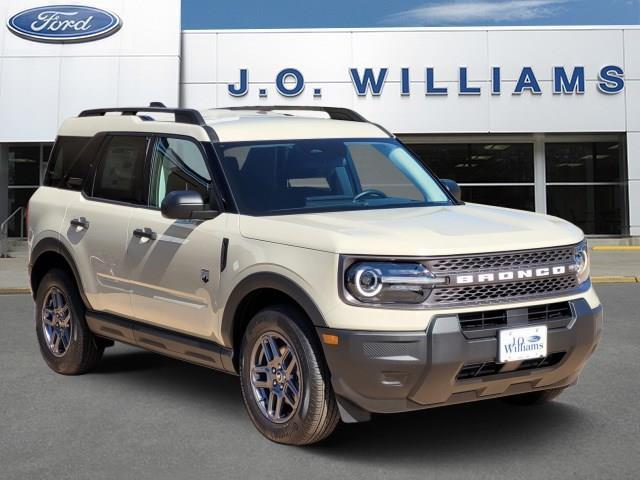 new 2025 Ford Bronco Sport car, priced at $31,835