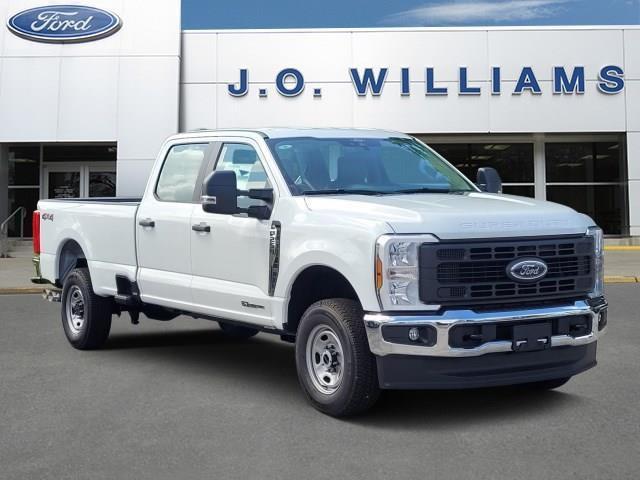 new 2025 Ford F-250 car, priced at $64,830