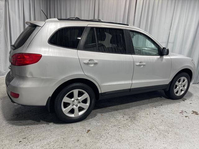 used 2009 Hyundai Santa Fe car, priced at $7,924