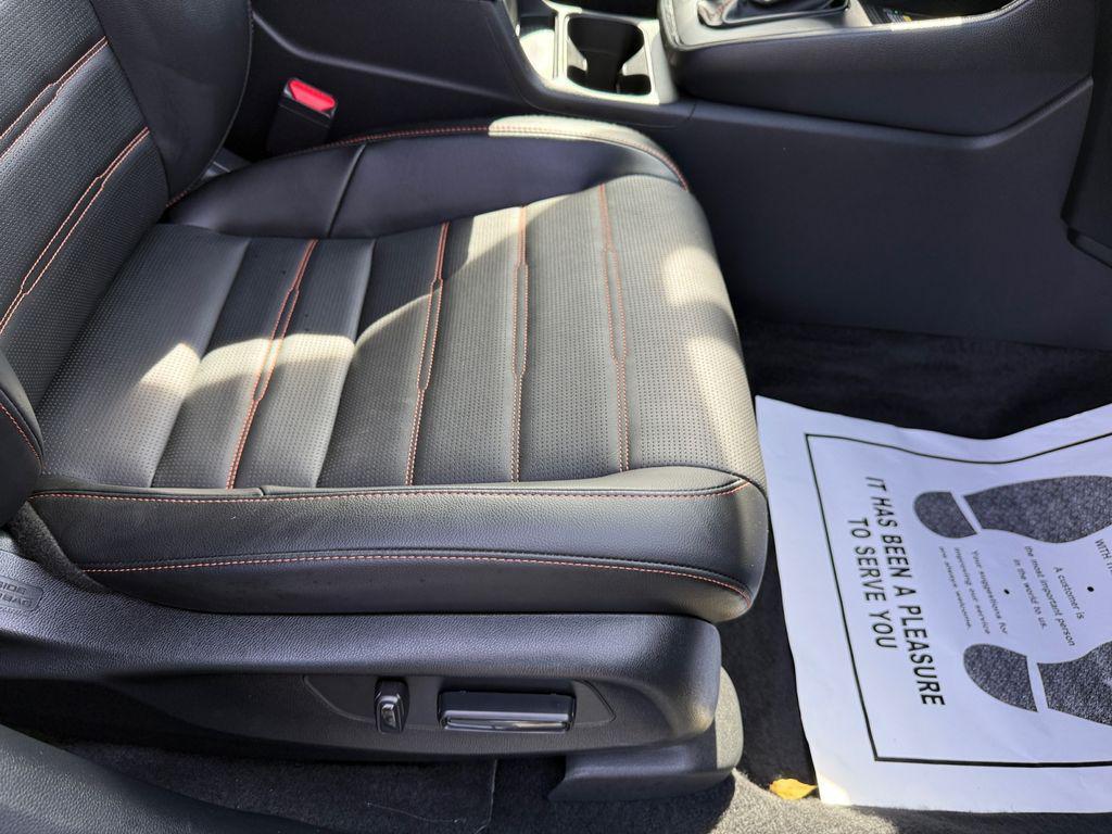used 2025 Honda CR-V Hybrid car, priced at $32,796