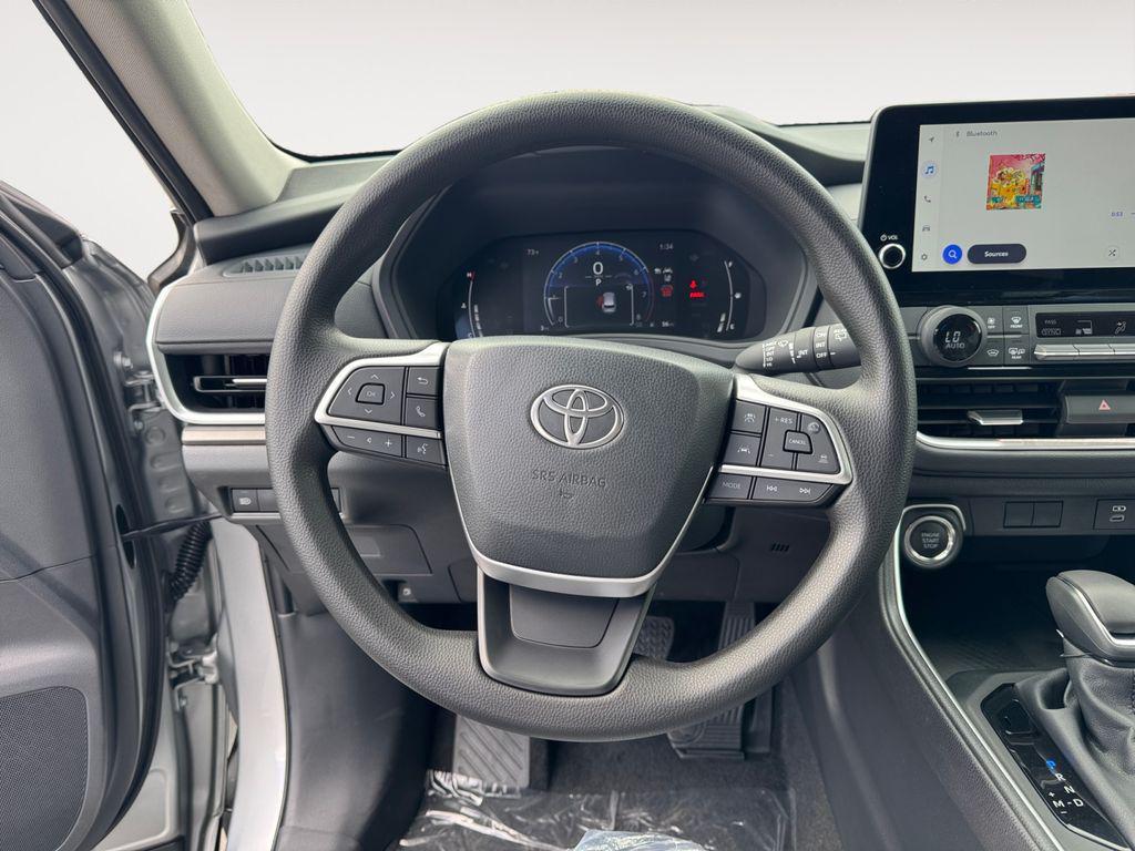 new 2025 Toyota Highlander car, priced at $43,408