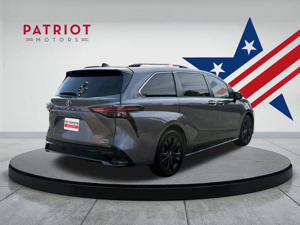 used 2022 Toyota Sienna car, priced at $38,996