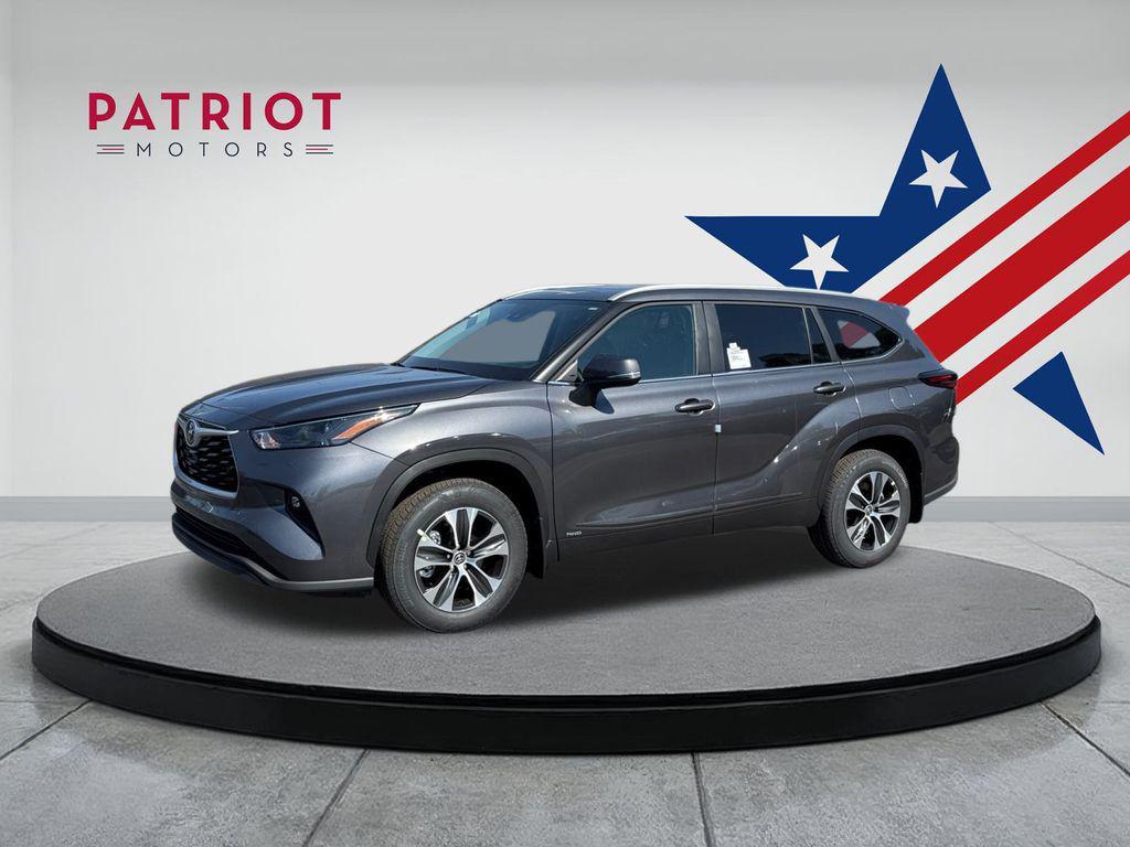 new 2025 Toyota Highlander Hybrid car, priced at $50,517