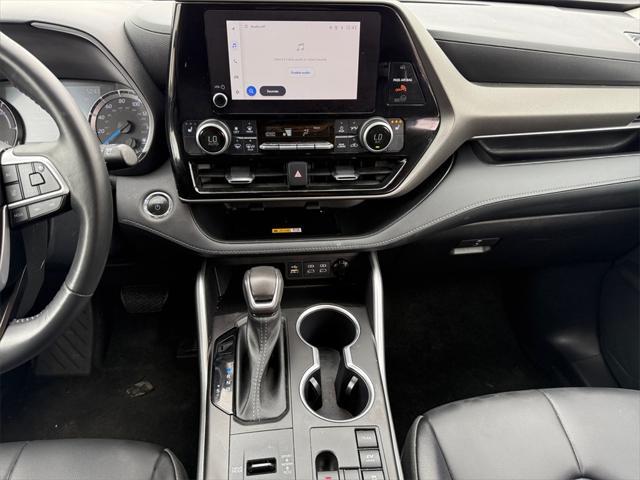 used 2023 Toyota Highlander Hybrid car, priced at $42,064