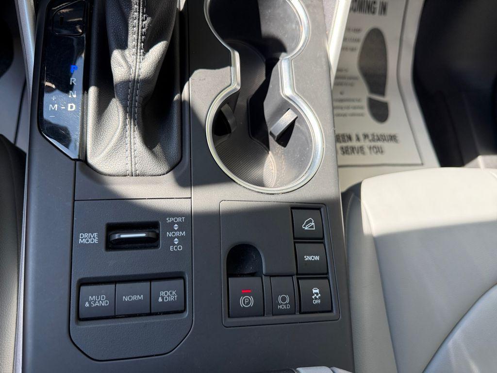 used 2023 Toyota Highlander car, priced at $39,473