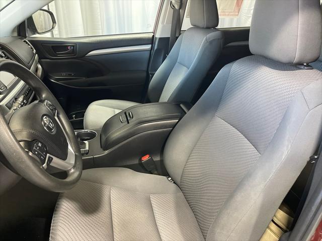 used 2019 Toyota Highlander car, priced at $25,999