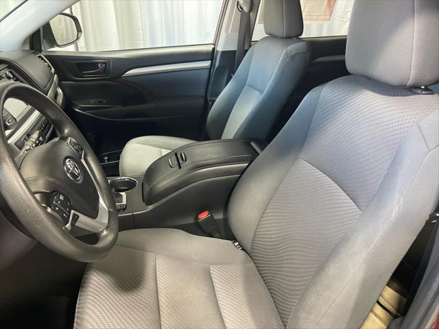 used 2019 Toyota Highlander car, priced at $25,999