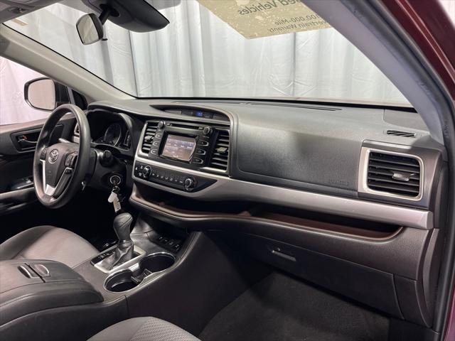 used 2019 Toyota Highlander car, priced at $25,999