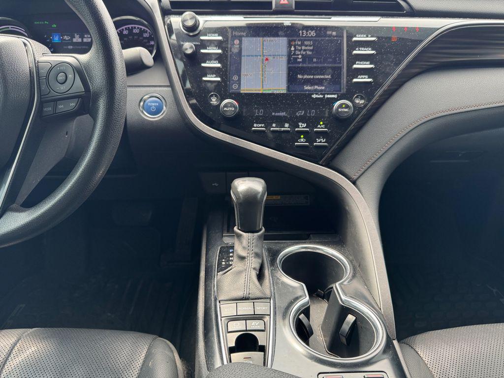 used 2020 Toyota Camry Hybrid car, priced at $25,996
