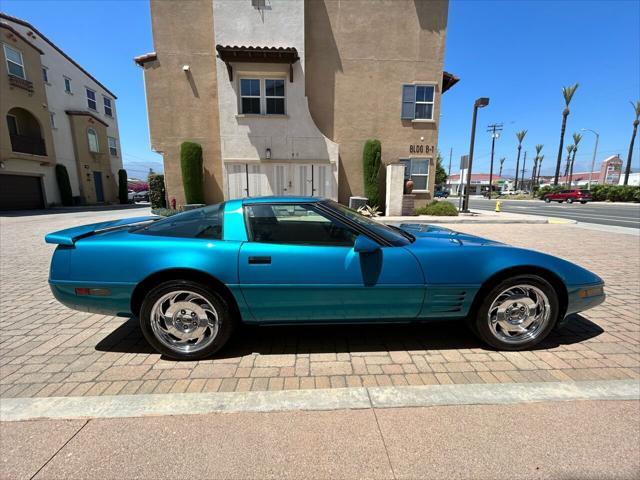 used 1992 Chevrolet Corvette car, priced at $9,950