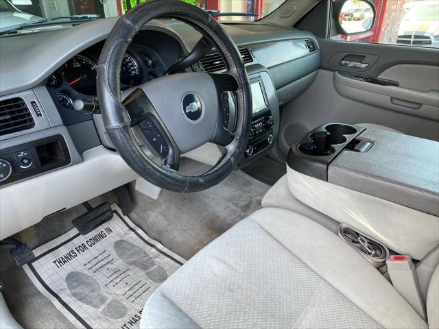 used 2008 Chevrolet Avalanche car, priced at $7,950