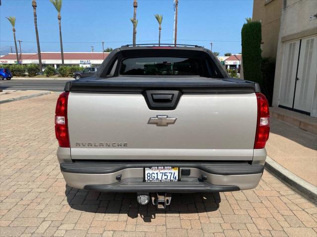 used 2008 Chevrolet Avalanche car, priced at $7,950