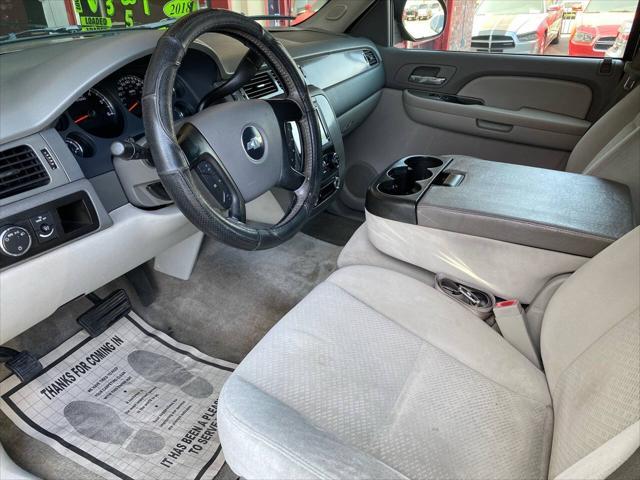 used 2008 Chevrolet Avalanche car, priced at $7,950