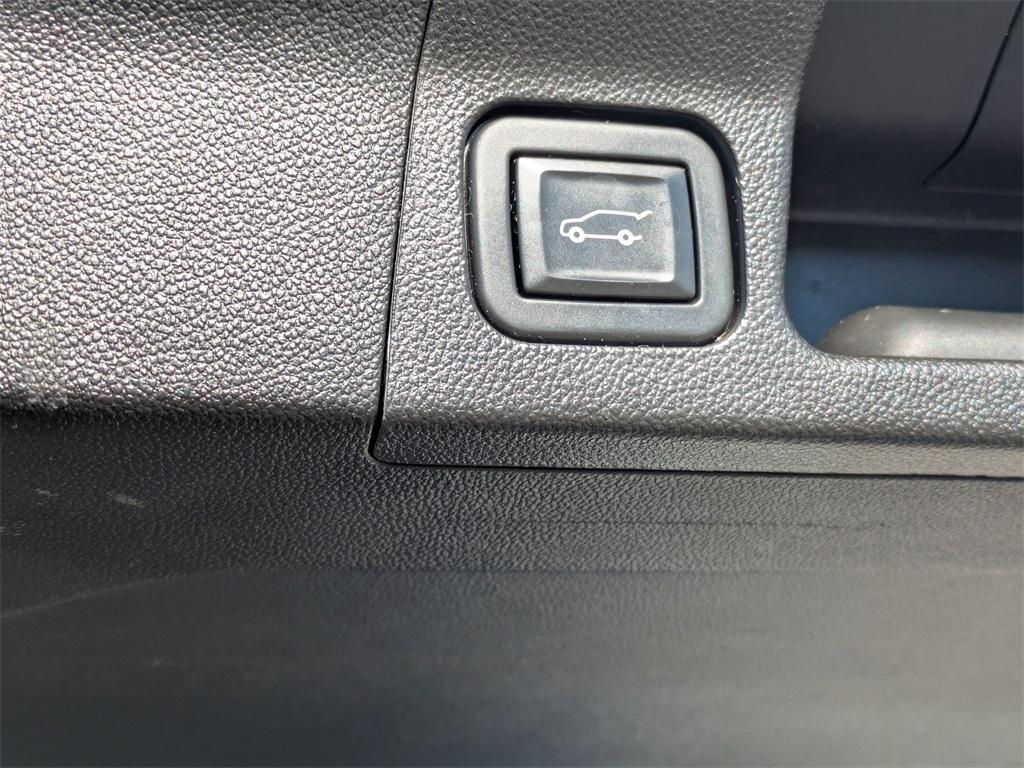 used 2021 GMC Acadia car, priced at $18,400