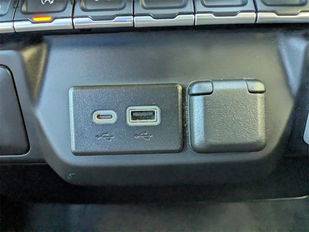 used 2022 Chevrolet Silverado 1500 car, priced at $24,274