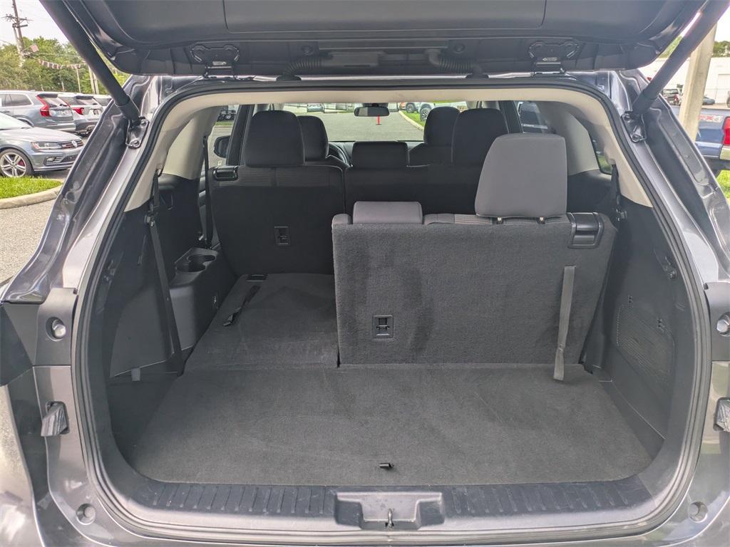 used 2024 Toyota Highlander car, priced at $34,991