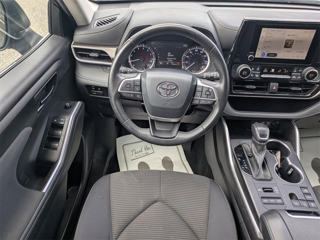 used 2024 Toyota Highlander car, priced at $34,991
