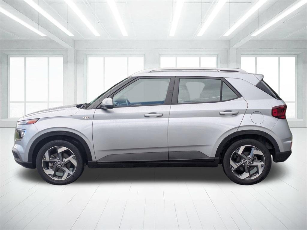 used 2022 Hyundai Venue car, priced at $18,788