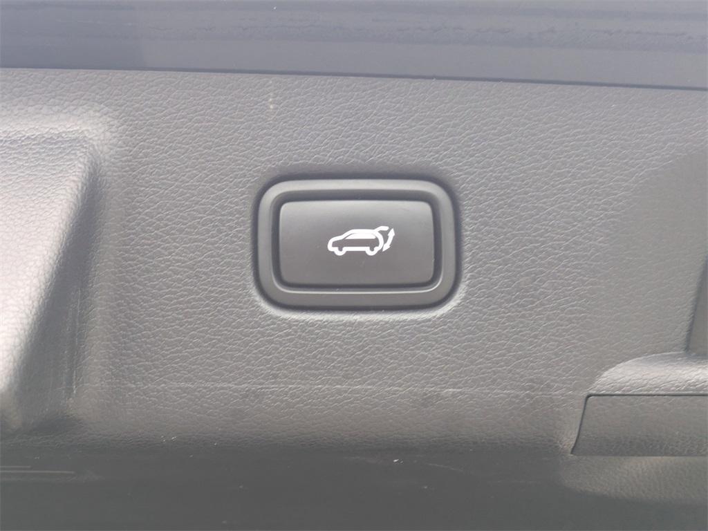 used 2024 Hyundai Palisade car, priced at $32,000