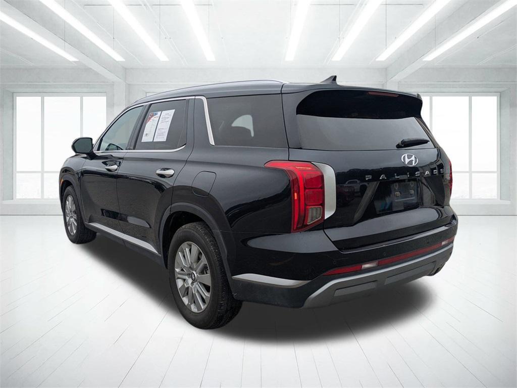 used 2024 Hyundai Palisade car, priced at $32,000