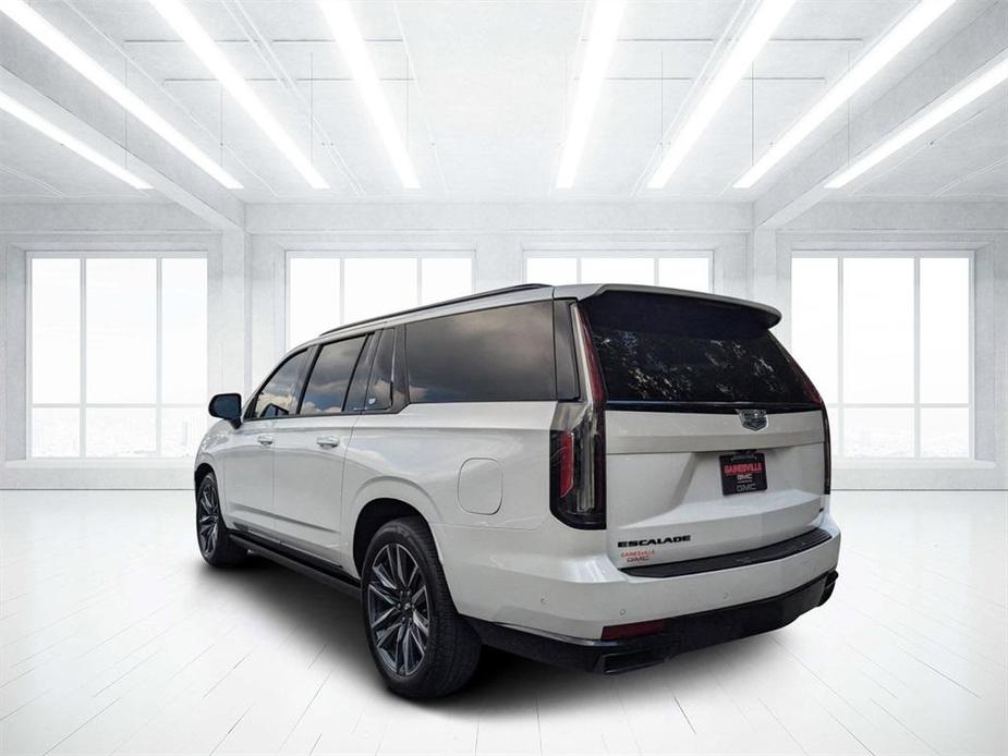 used 2021 Cadillac Escalade ESV car, priced at $64,989