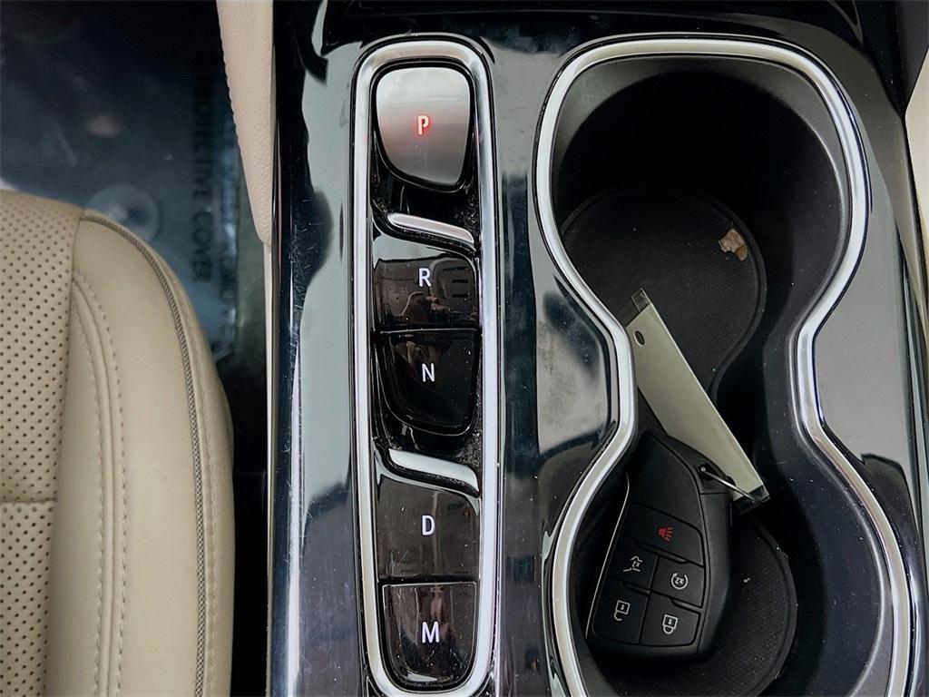used 2022 Buick Envision car, priced at $26,691