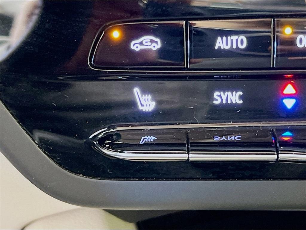 used 2022 Buick Envision car, priced at $26,691