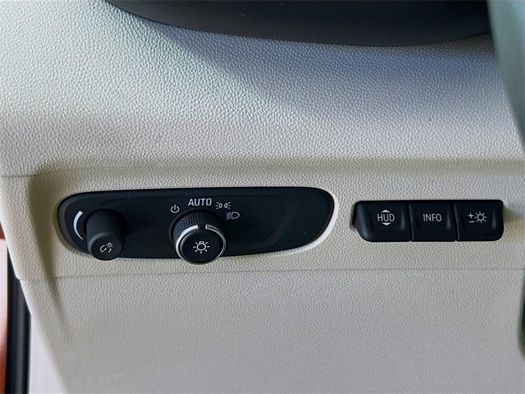 used 2022 Buick Envision car, priced at $26,691