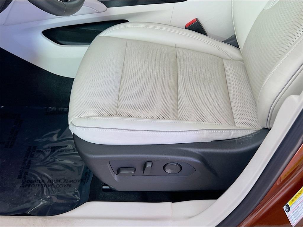 used 2022 Buick Envision car, priced at $26,691
