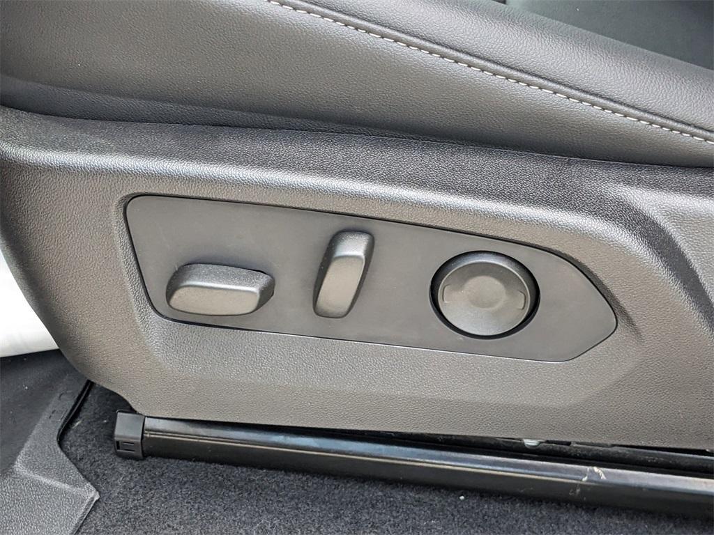 new 2025 GMC Canyon car, priced at $45,001
