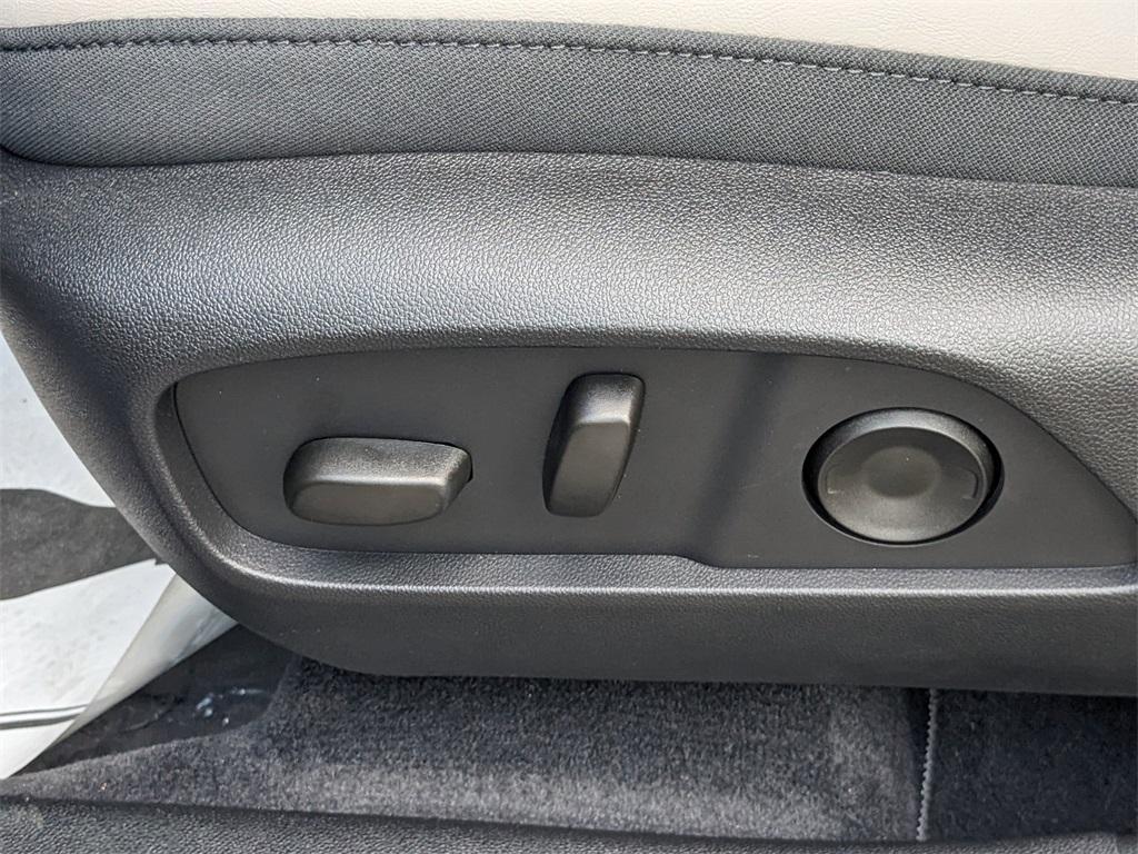 new 2025 GMC Terrain car, priced at $36,690