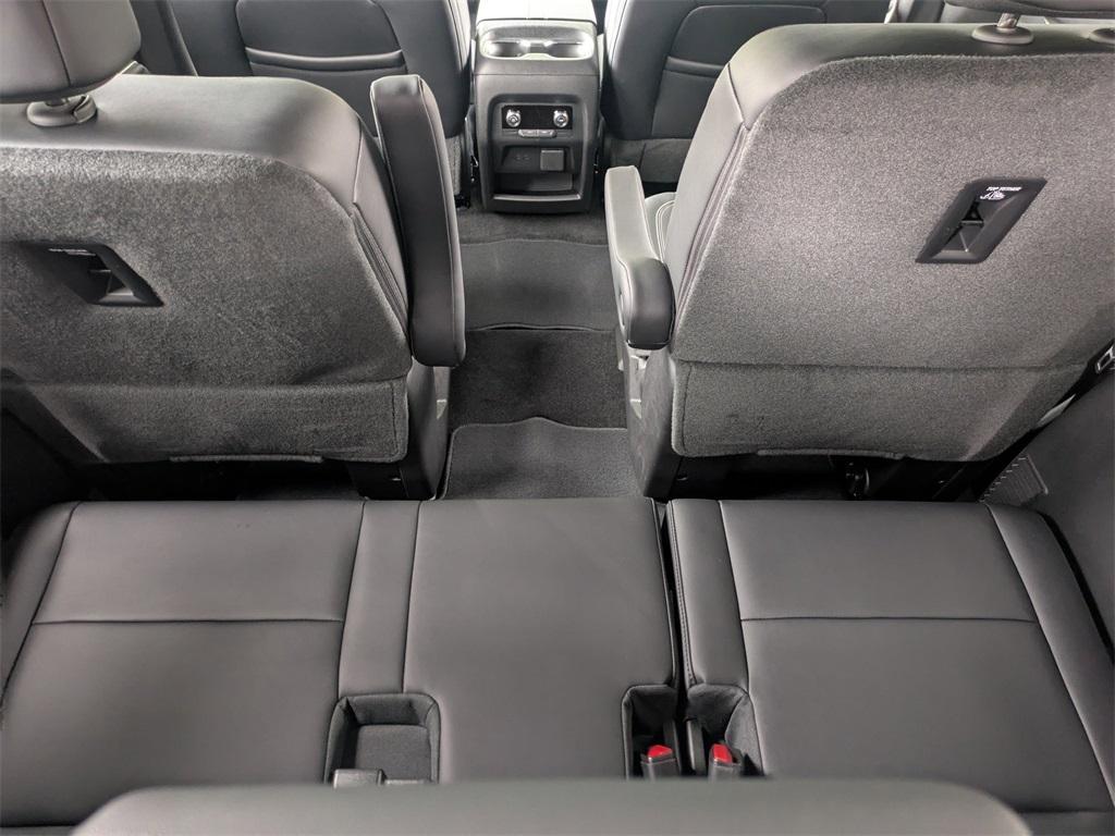 new 2026 GMC Acadia car, priced at $49,562