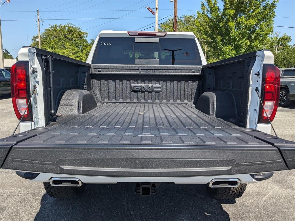 new 2025 GMC Sierra 1500 car, priced at $66,061