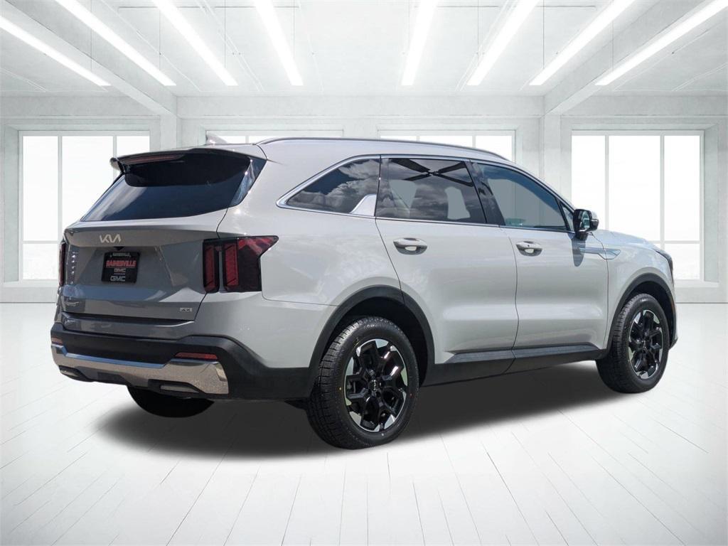 used 2024 Kia Sorento car, priced at $29,640