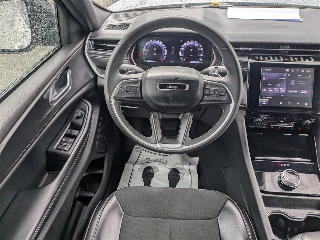 used 2024 Jeep Grand Cherokee car, priced at $28,000