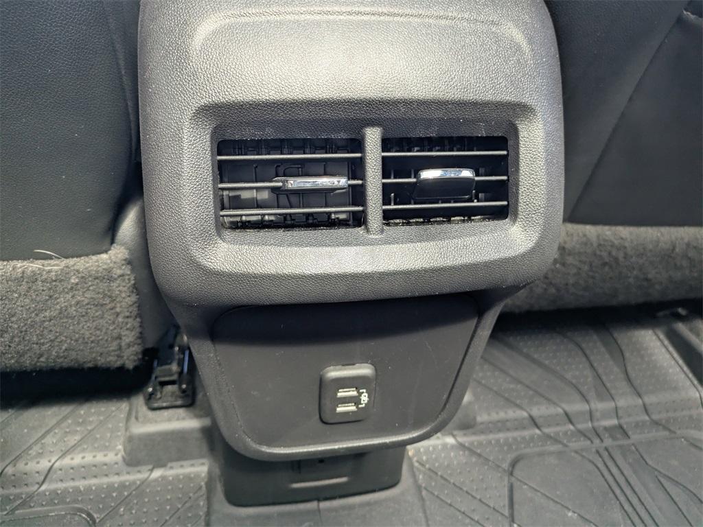 used 2022 Chevrolet Equinox car, priced at $21,500