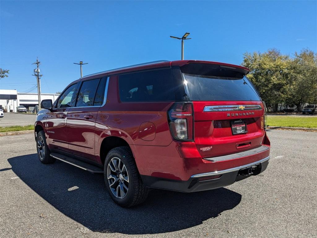 used 2022 Chevrolet Suburban car, priced at $43,978