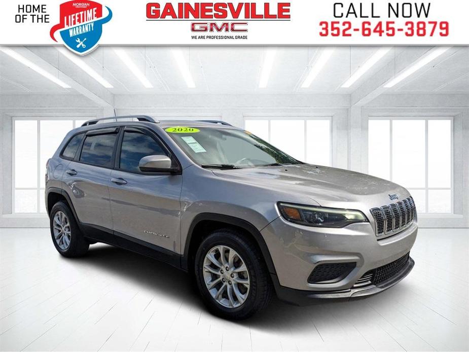 used 2020 Jeep Cherokee car, priced at $17,000