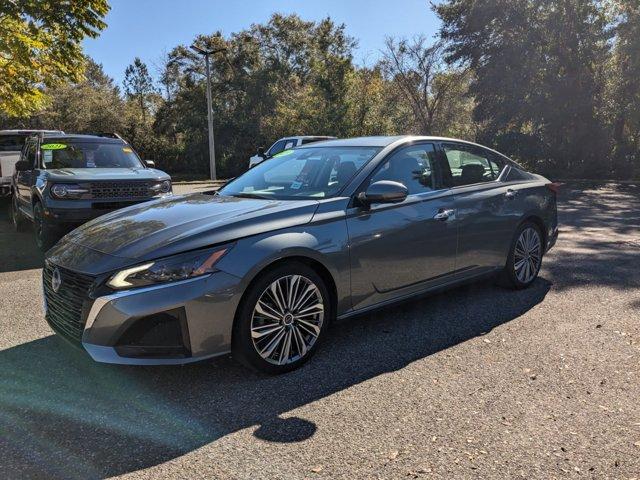 used 2023 Nissan Altima car, priced at $22,269