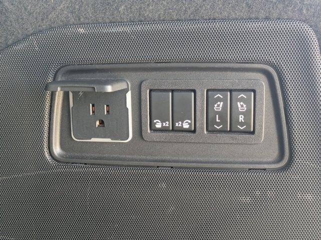 used 2023 Cadillac Escalade ESV car, priced at $70,991