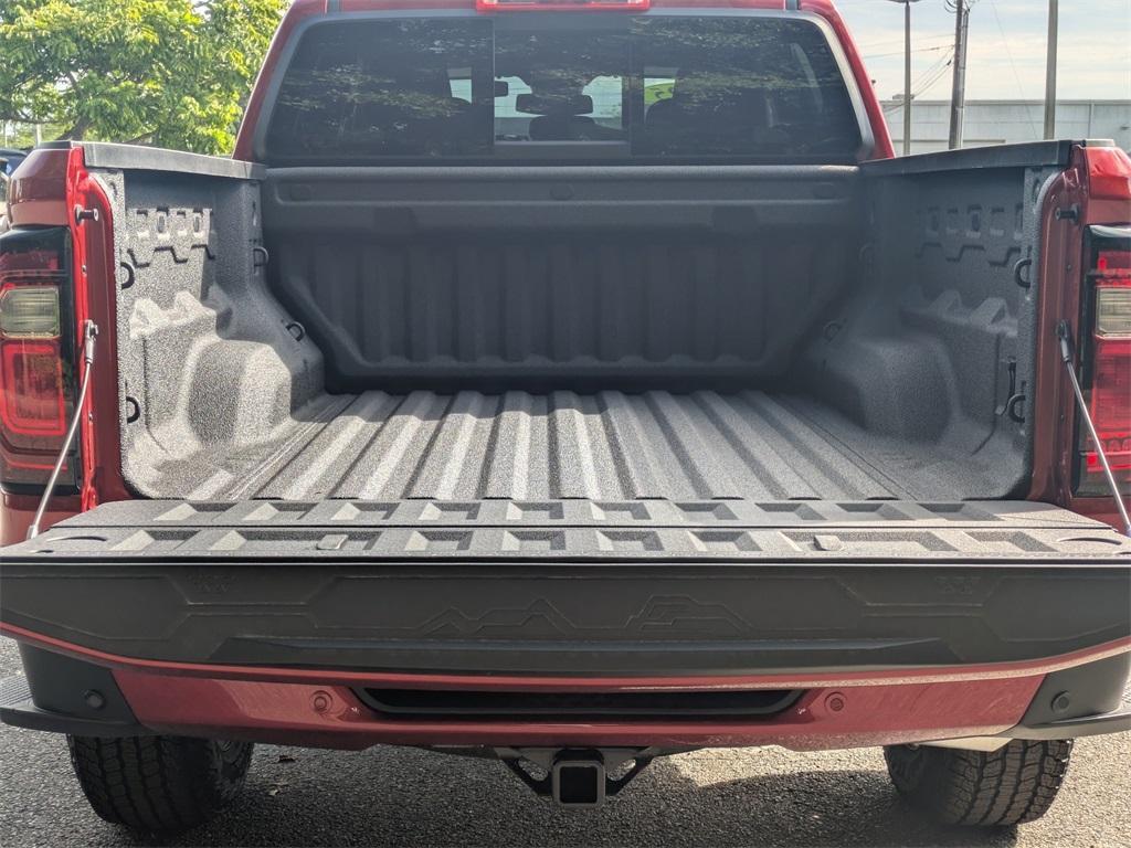 new 2025 GMC Canyon car, priced at $40,107