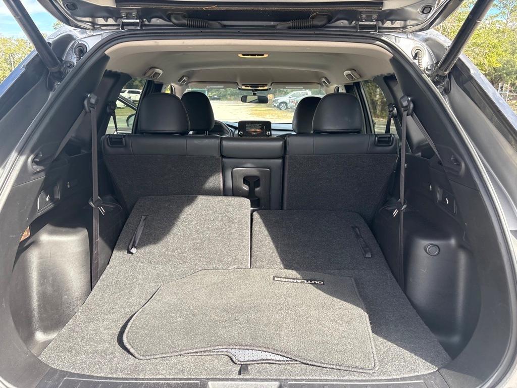 used 2024 Mitsubishi Outlander car, priced at $22,244