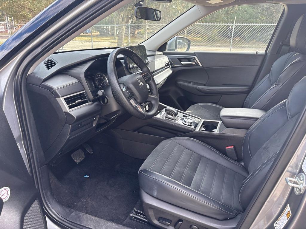 used 2024 Mitsubishi Outlander car, priced at $22,244