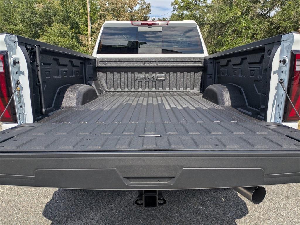 new 2025 GMC Sierra 2500 car, priced at $80,122