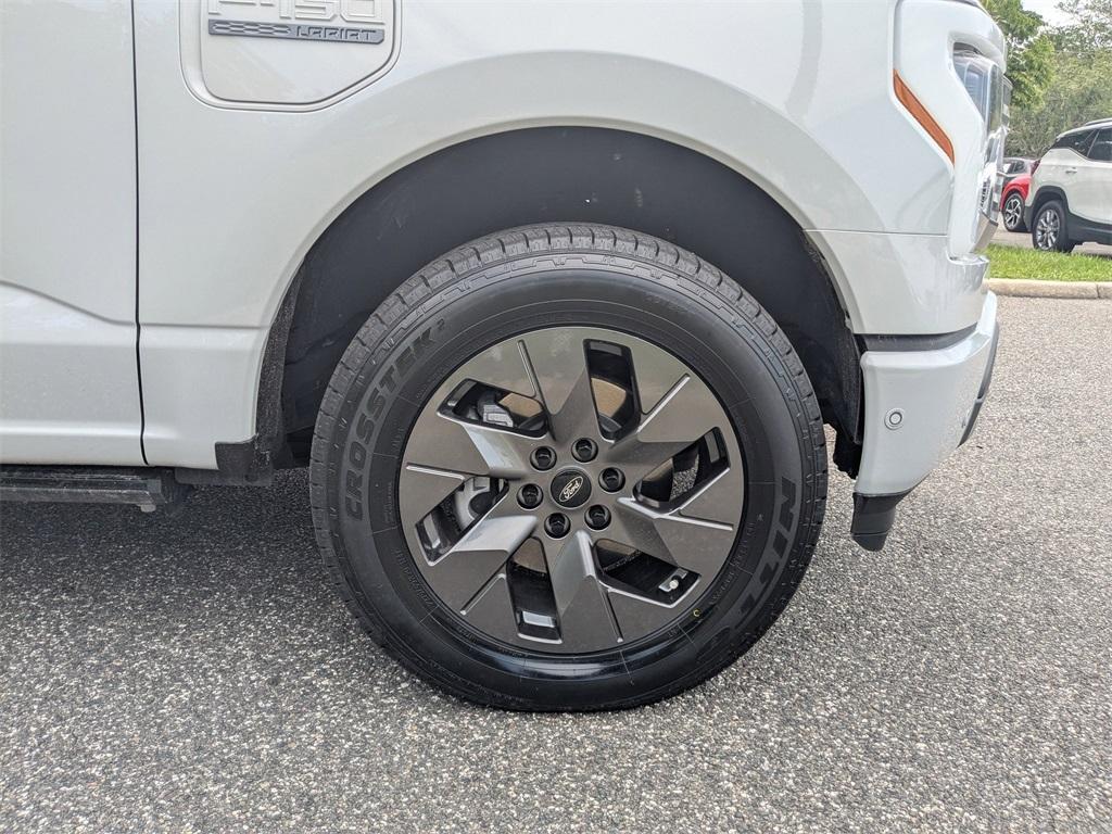 used 2023 Ford F-150 Lightning car, priced at $51,491