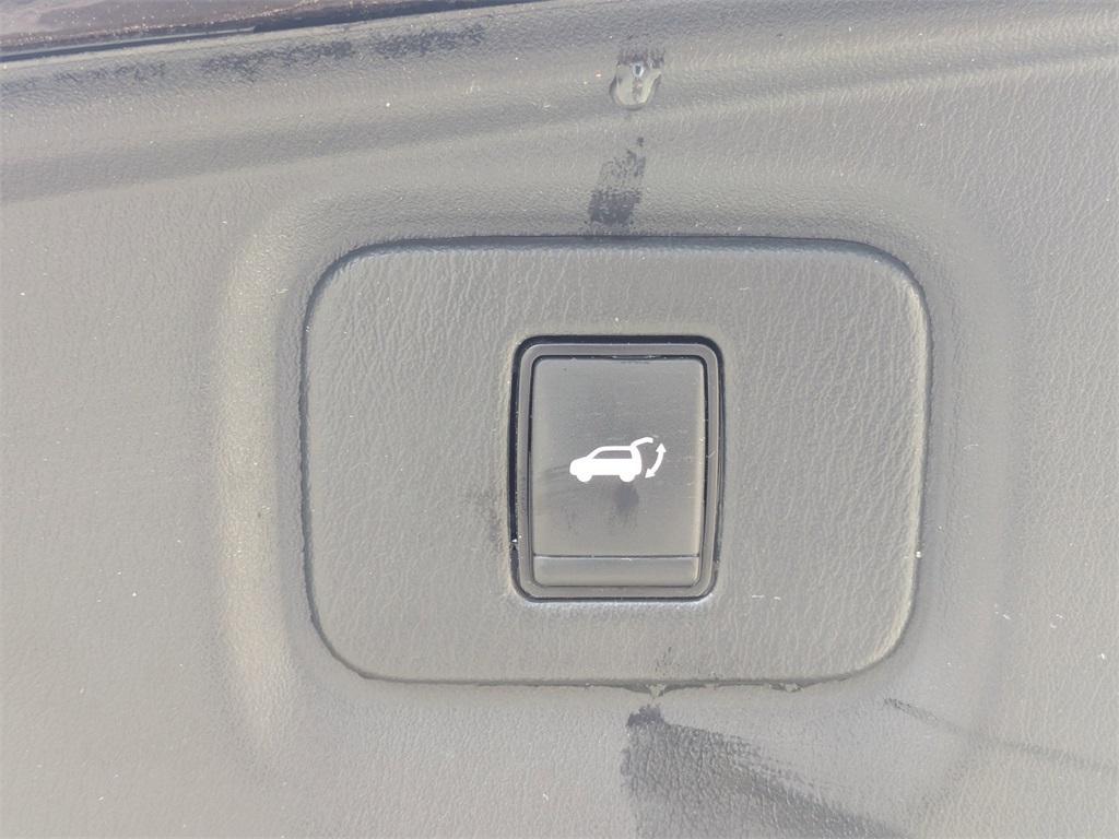 used 2020 Nissan Pathfinder car, priced at $17,500