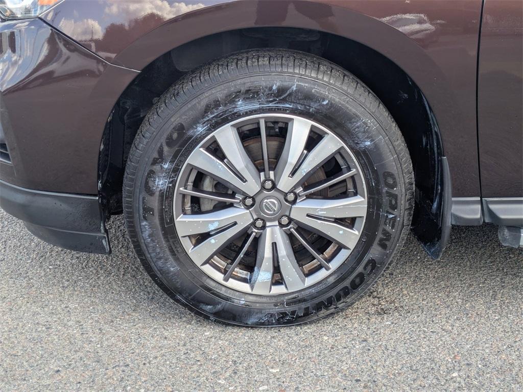 used 2020 Nissan Pathfinder car, priced at $17,500