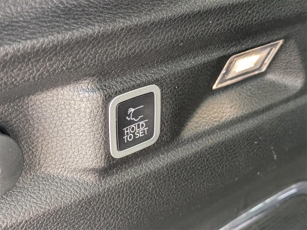 used 2021 Jeep Grand Cherokee L car, priced at $30,000