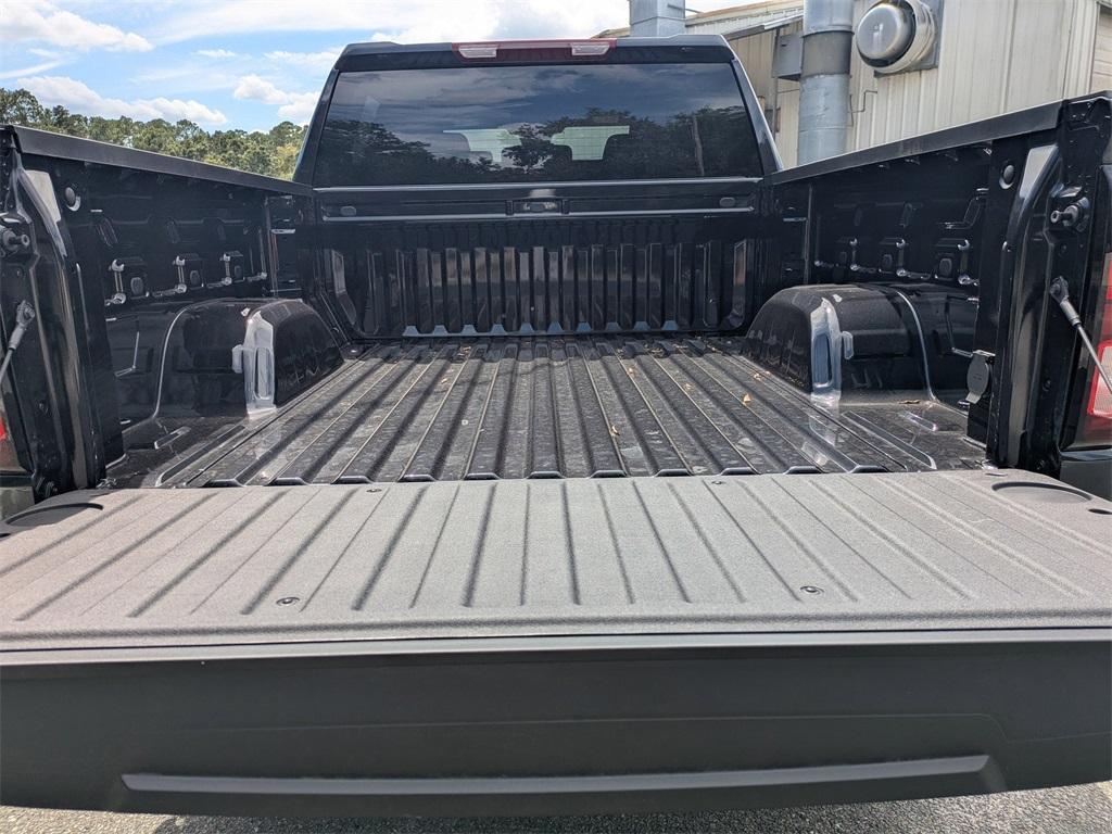 new 2026 GMC Sierra 1500 car, priced at $49,576