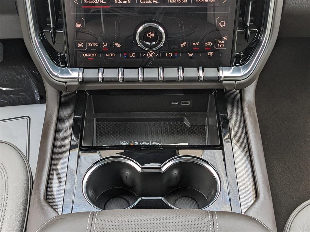new 2025 GMC Yukon XL car, priced at $81,605